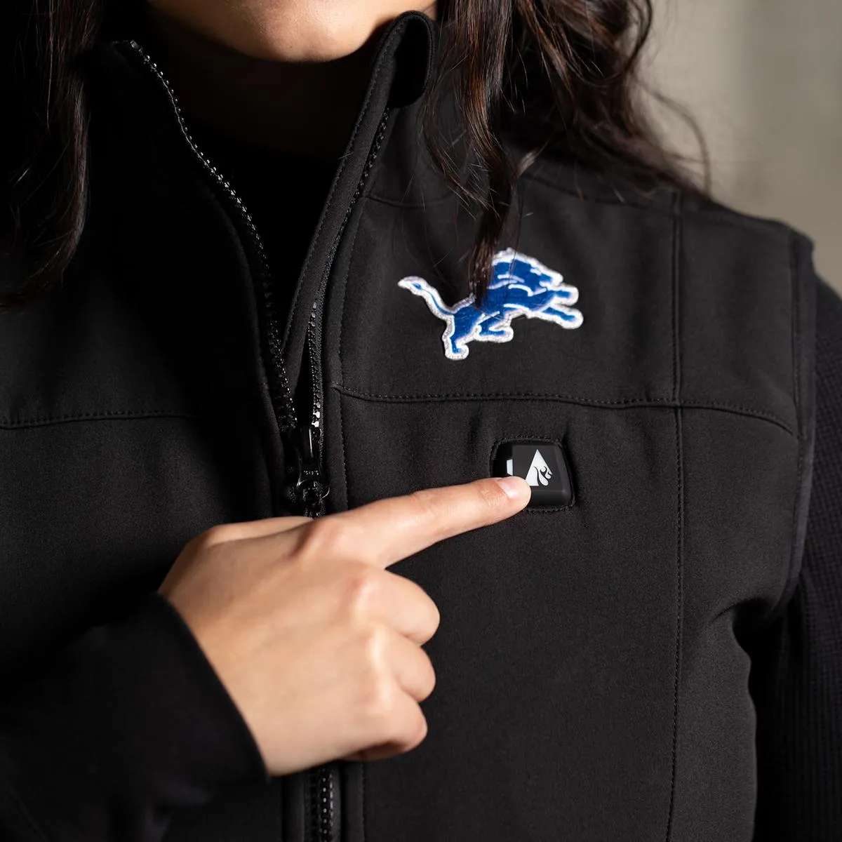 ActionHeat Detroit Lions 5V Women's Softshell Battery Heated Vest