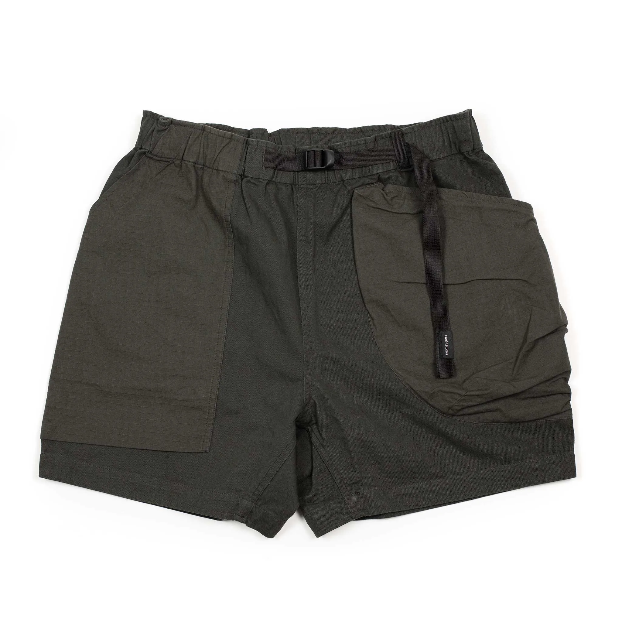 Field shorts in basalt black paneled cotton twill and ripstop (restock)