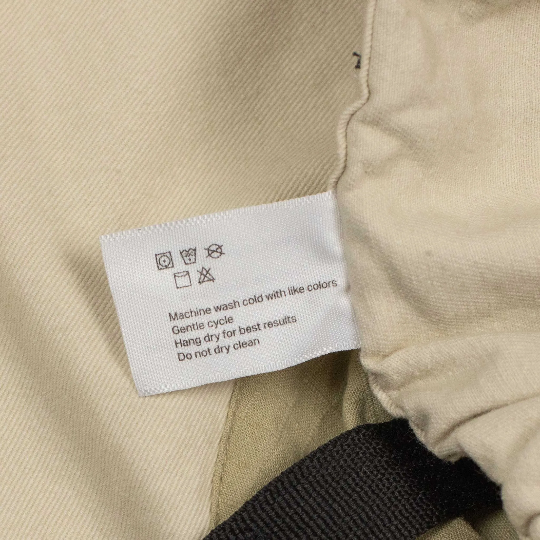 Field shorts in chalk strada paneled cotton twill and ripstop (restock)