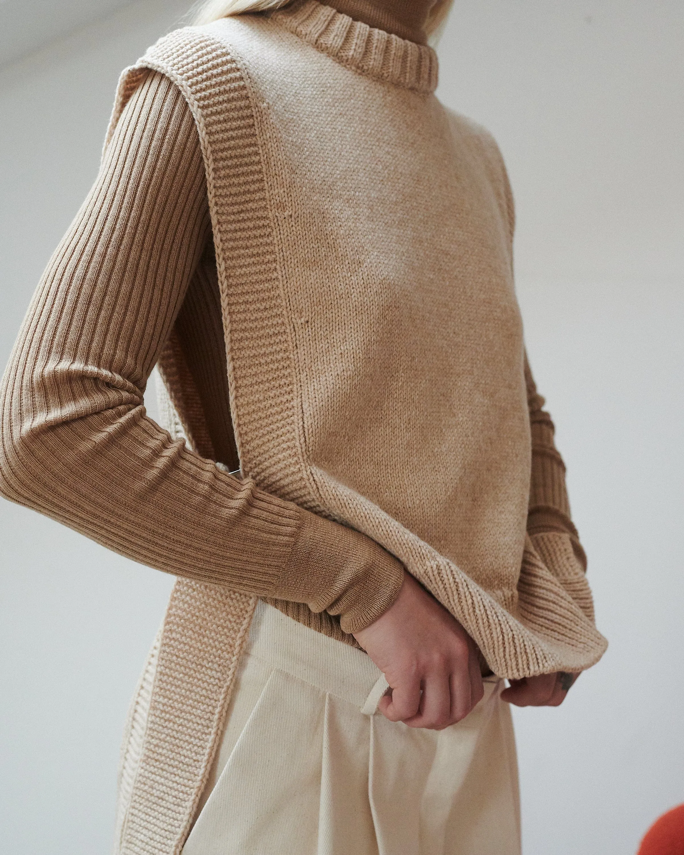 Kalvos: Sand Merino Wool Vest