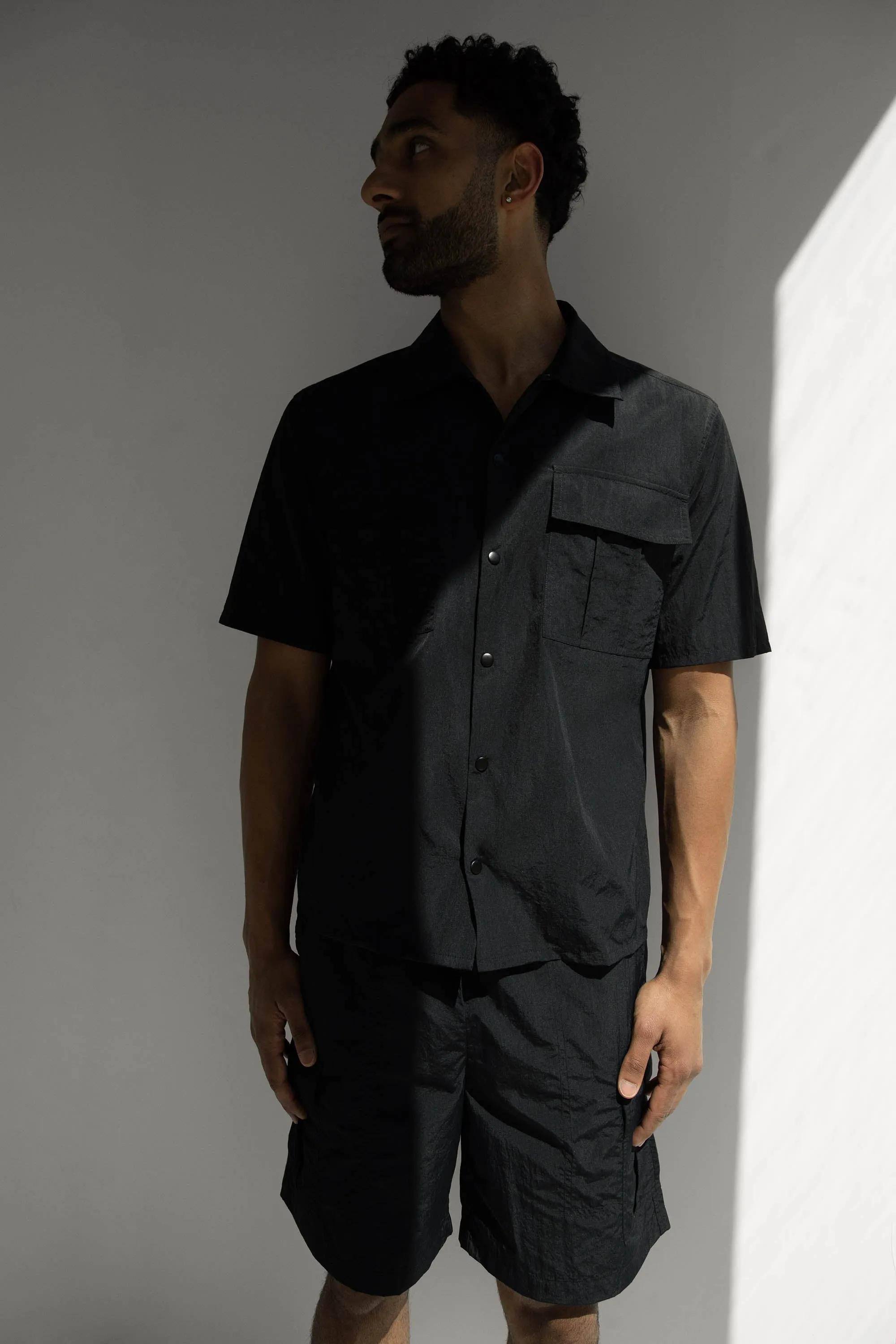 NYLON SHORT SLEEVE SHIRT