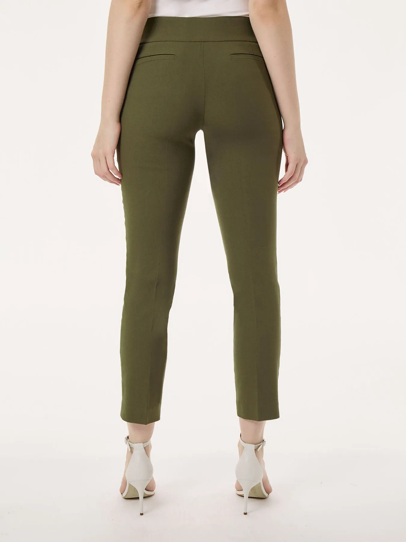 Plus Size Solid Stretch Pull-On Straight Leg Pant