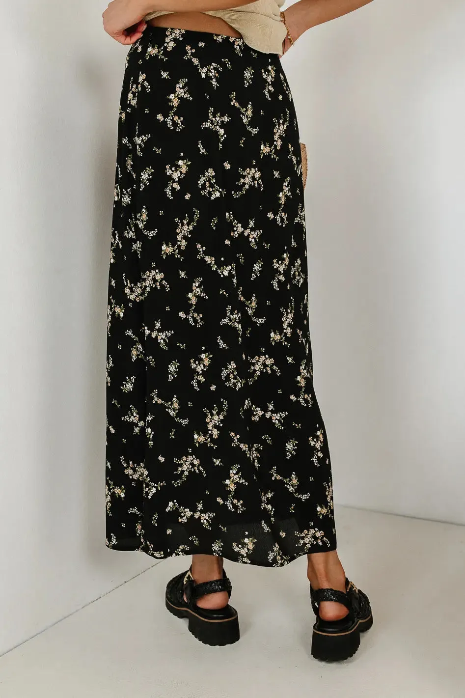 Rory Floral Skirt in Black