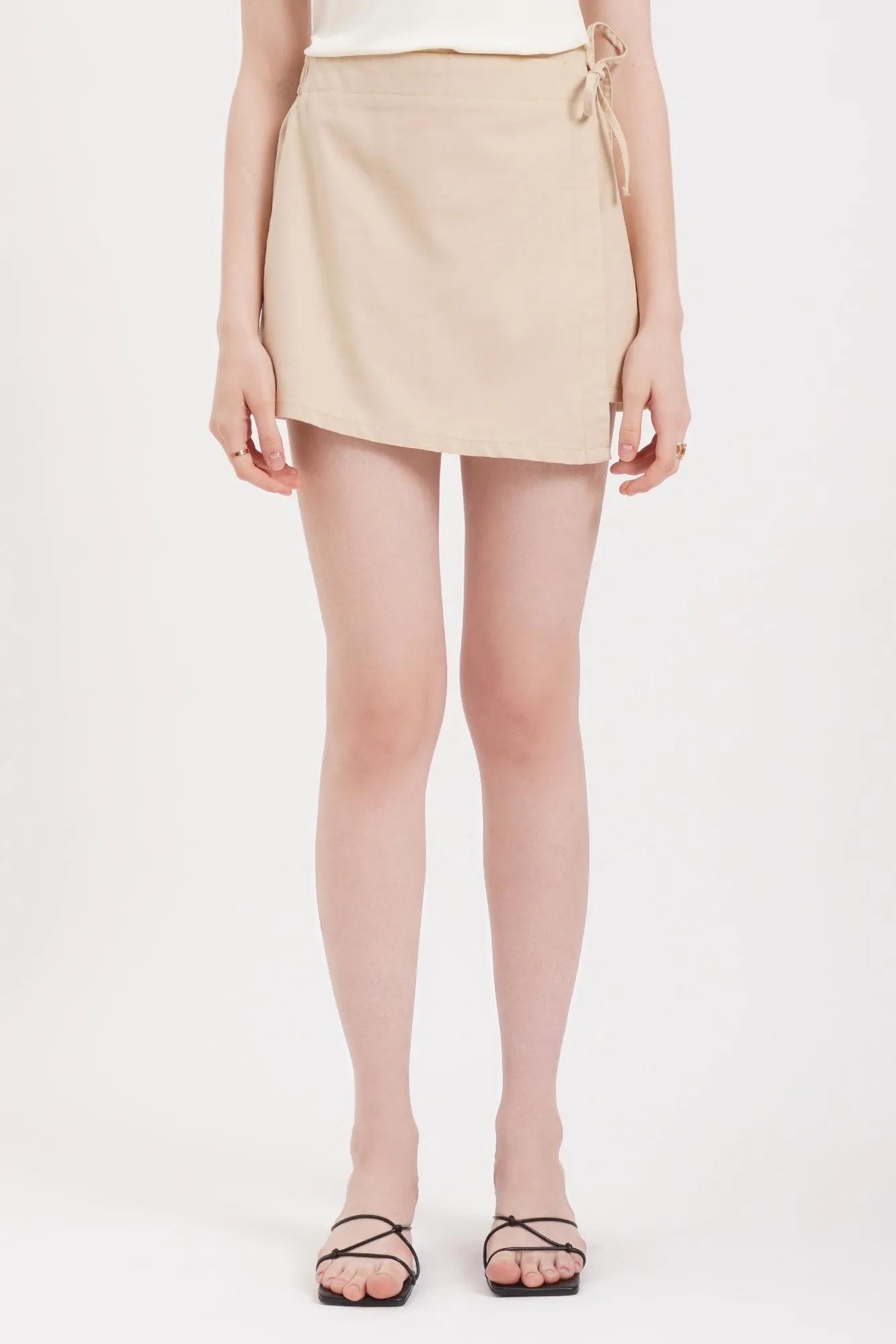 Side-Tie Linen Skorts