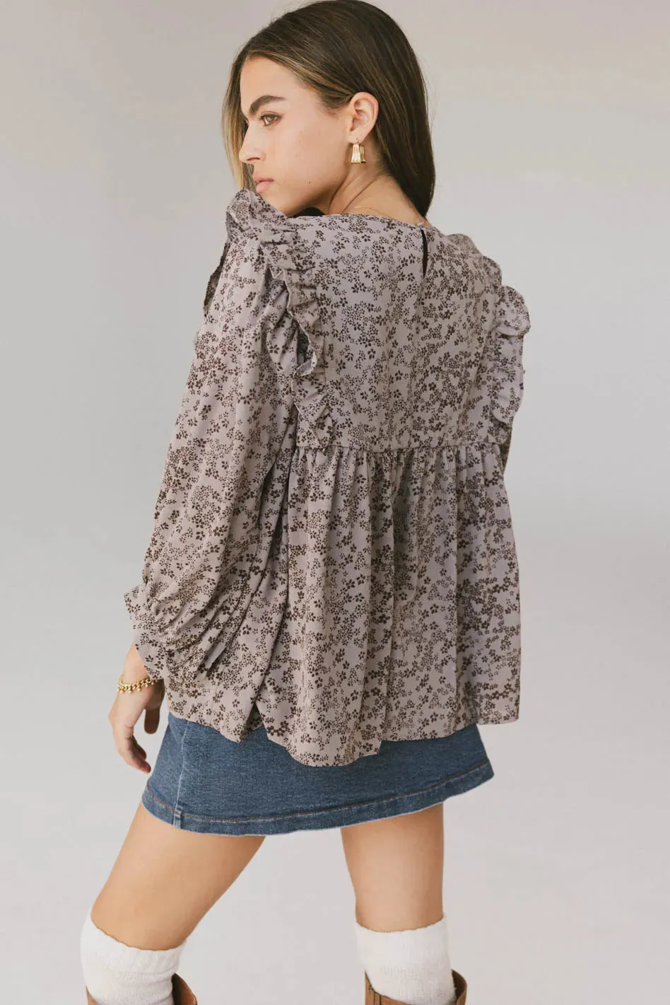 Taya Ditsy Floral Blouse in Grey