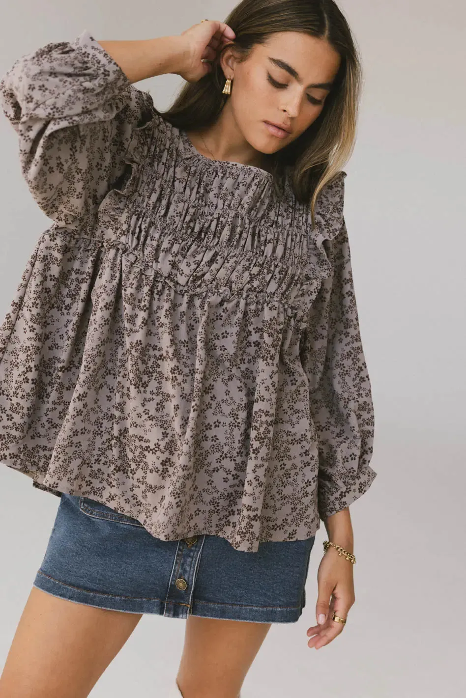 Taya Ditsy Floral Blouse in Grey