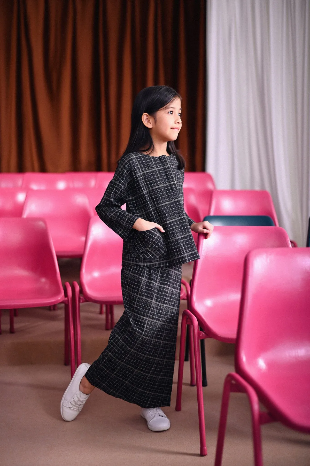 The Dulu Kita Placket Blouse - Kita Black Checked