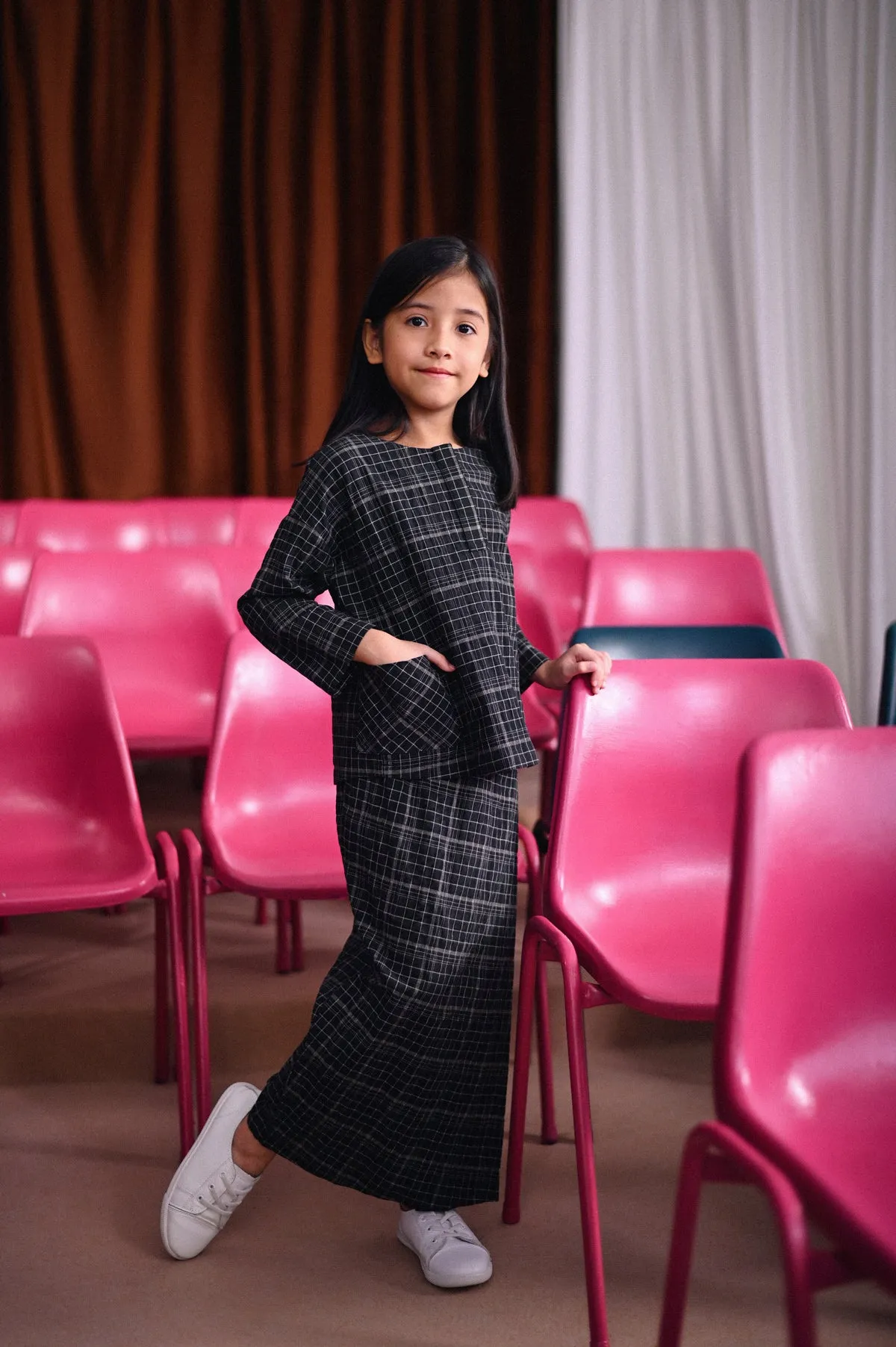 The Dulu Kita Placket Blouse - Kita Black Checked